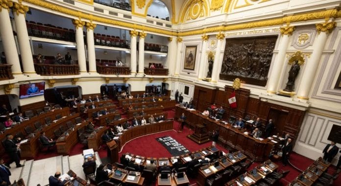 Congreso de Perú volverá a tener dos cámaras luego de tres décadas