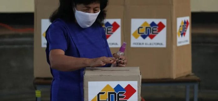 Venezuela invita UE a observar elecciones presidenciales
