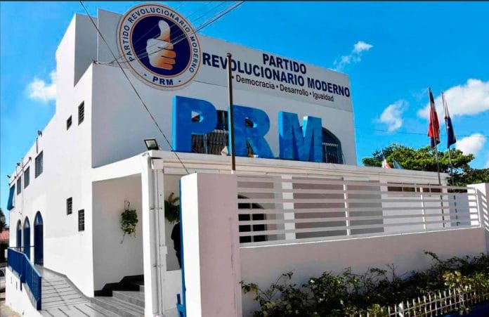 PRM entrega programa de gobierno ante la Junta Central Electoral
