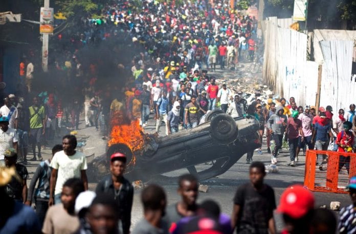 Gobierno haitiano prorroga de nuevo el toque de queda hasta el miércoles