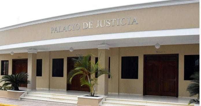 Arrestan hombre habría encendido fuegos artificiales que provocaron tragedia en carnaval de Salcedo