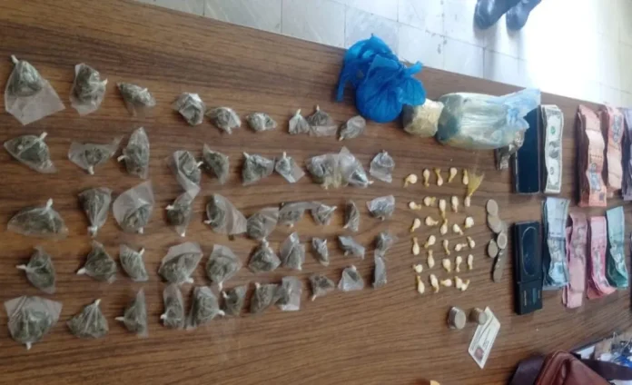 Arrestan hombre por posesión de drogas en Jimaní