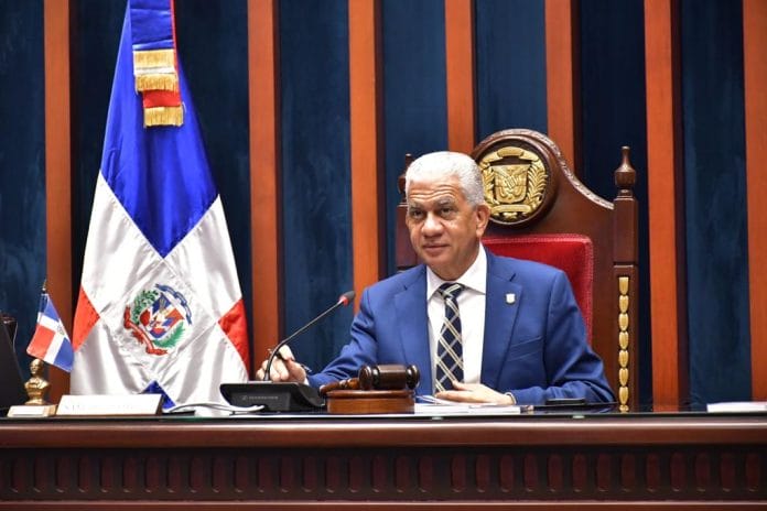 Comisión de senadores viajan a Washington para la reunión de ParlAméricas-OEA