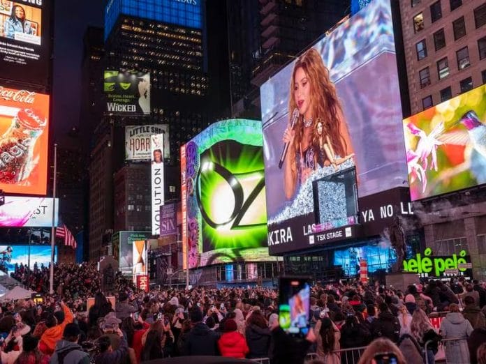 Shakira conquista Nueva York con un concierto gratuito en Times Square