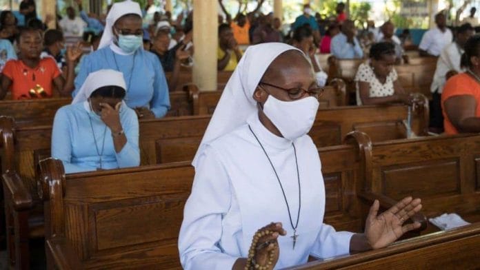 EFE. Liberan en Haití a cuatro religiosos y a un quinto miembro de una congregación católica