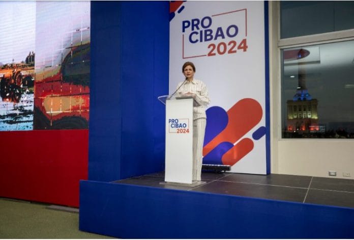 Vicepresidenta Raquel Peña deja inaugurada la primera edición de ProCibao
