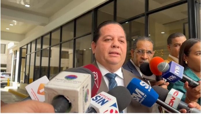 Diputado PRM en Santiago denuncia el abandono de alcaldía