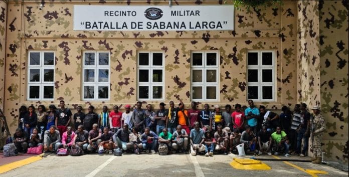 Detienen 49 haitianos indocumentados en Dajabón