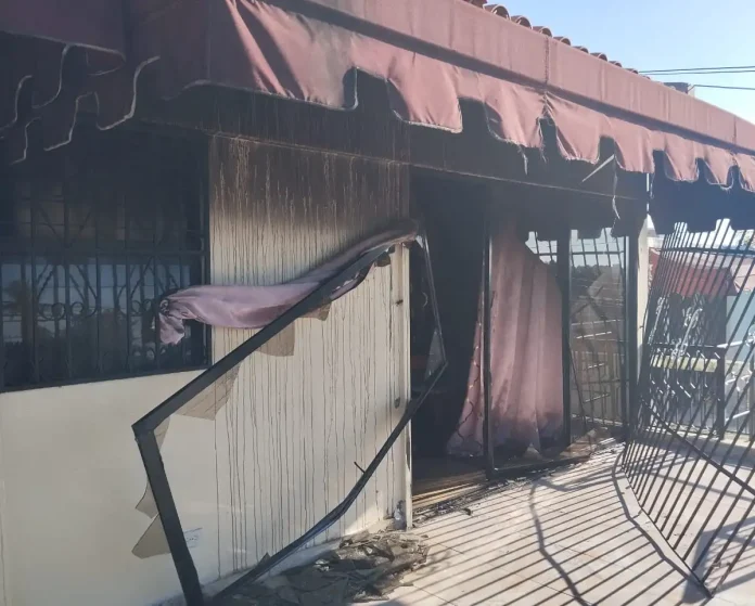 Autoridades investigan causa de incendio que dejó tres muertos en Villa Mella