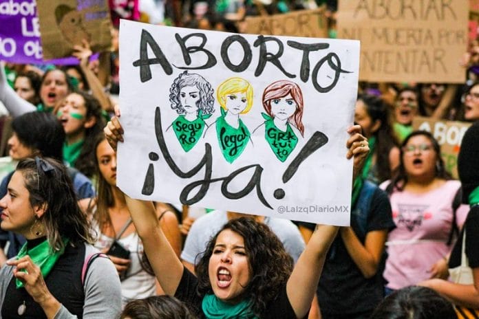 Manifestaciones en Roma en defensa del derecho al aborto