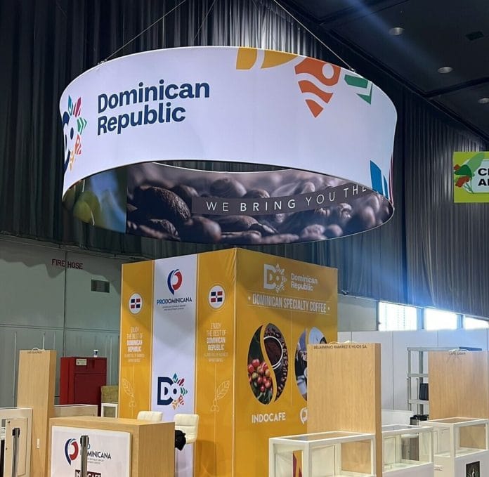 Empresas cafetaleras dominicanas participan en Specialty Coffee 2024