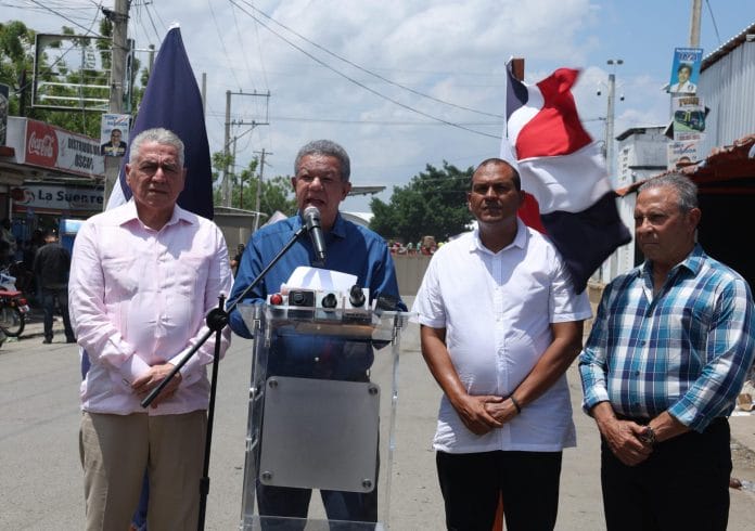 Leonel defiende soberanía dominicana; dice acusarnos de racistas 