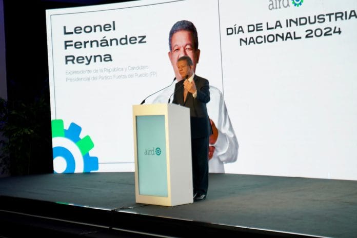 Leonel presenta un conjunto de propuestas de desarrollo al sector industrial dominicano