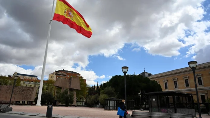 Nueva propuesta migratoria y fin de las “golden visas” en España: ¿en qué consisten?