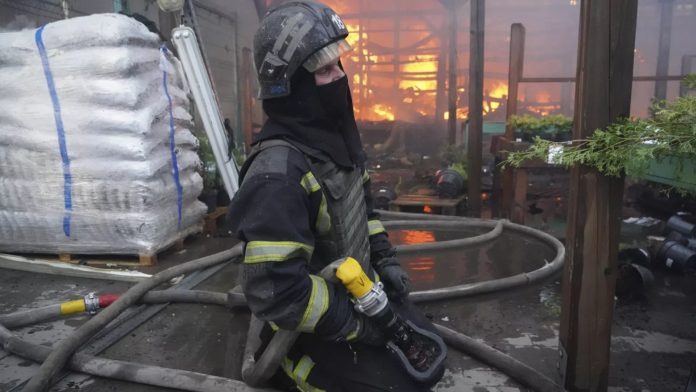 Zelenski afirma haber recuperado terreno en Járkov