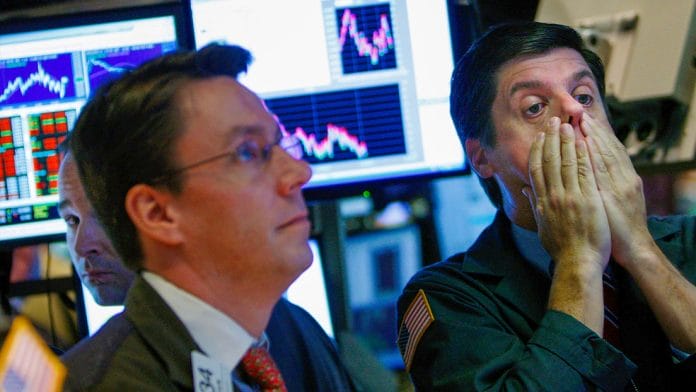 Economista advierte que se avecina 'shock' para los mercados