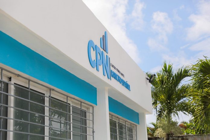 Entregan obras de salud en Samaná