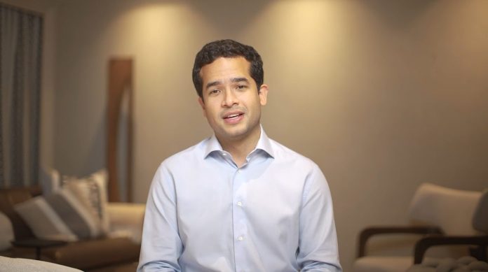 Omar anuncia podría asumir proyectos de sus pasados competidores