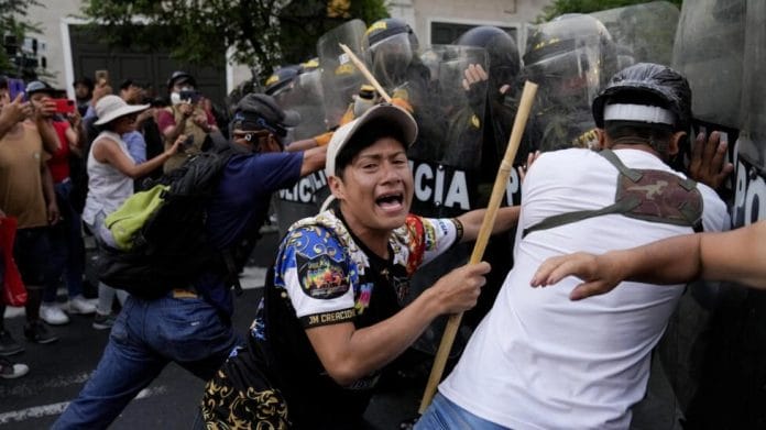 Perú investiga policías por muertes durante protestas antigubernamentales en 2022
