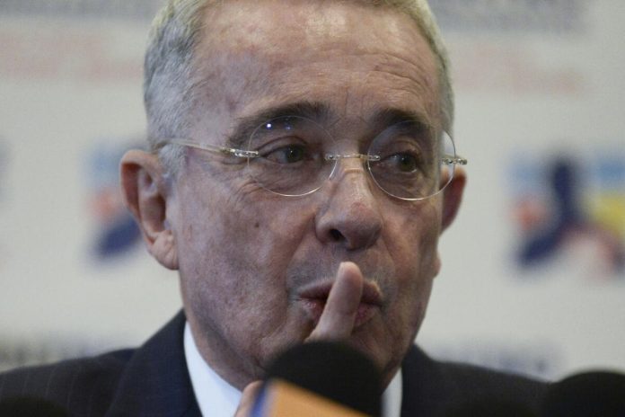 Inicia en Colombia histórico juicio contra Álvaro Uribe | Todo lo que debes saber