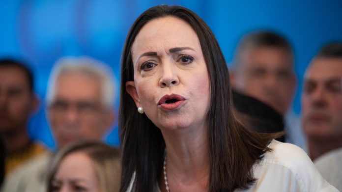 María Corina Machado pidió intensificar la presión sobre Maduro