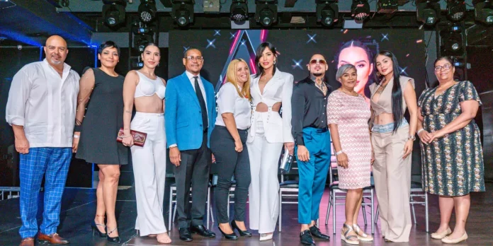 Anuncian reality show “La Tienda Transparente”