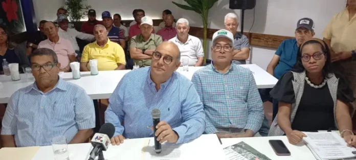 Denuncian atropellos contra productores de arroz en Valverde