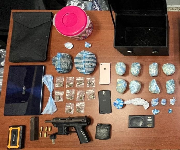Arrestan tres en Santiago e incautan más de cuatro mil gramos de distintos narcóticos