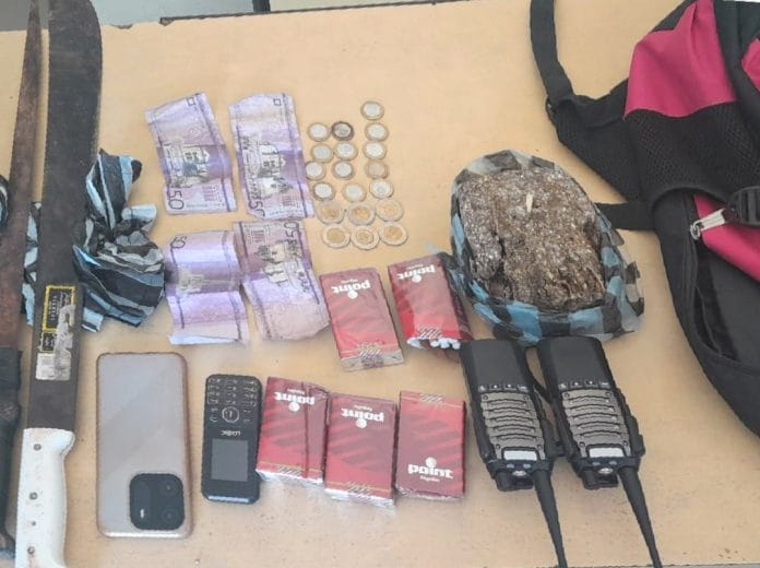 Arrestan hombre con supuestas sustancias narcóticas en Oviedo, Pedernales