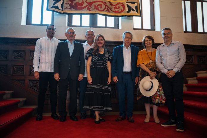 José Julio Gómez, Jorge Carlos Fonseca, Luis Guillermo Solís Rivera, Carolina Mejía, Marco Vinicio Cerezo y Rosalía Arteaga.