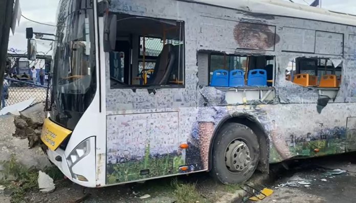 Autobuses involucrados en accidente en Av. Charles de Gaulle no son de la OMSA