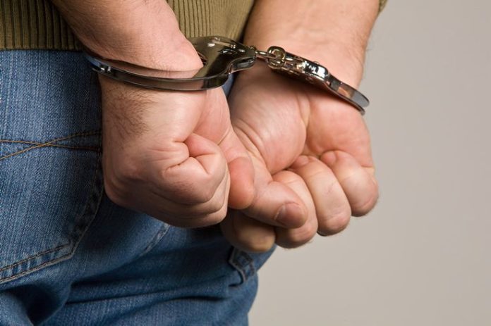 12 meses de prisión preventiva contra hombre implicado en la muerte de profesor en Boca Chica
