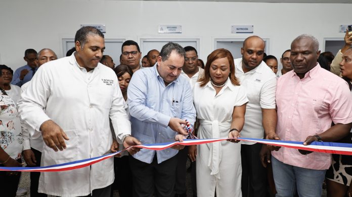 SNS deja en funcionamiento remozada área de internamiento en Hospital Jaime Oliver Pino