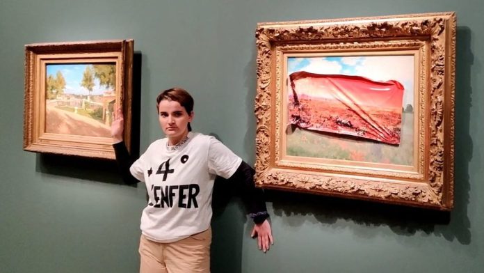 Detienen a ecologista por desfigurar cuadro de Monet en museo de París