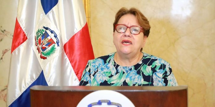 Directora de ONAMET alerta sobre hiperactividad de temporada de huracanes 2024