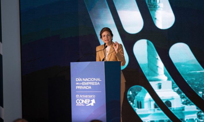 Vicepresidenta Raquel Peña llama empresarios a respaldar reforma fiscal