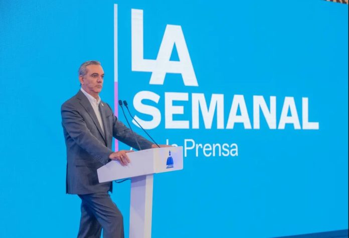 Abinader afirma aprovechará mayoría absoluta para limitar el poder