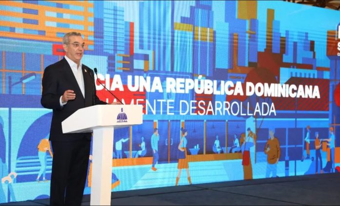 Abinader tiene la meta de duplicar PIB de República Dominicana a 2036