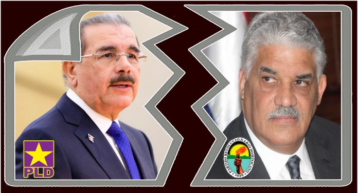 Por Roberto Veras SANTO DOMINGO.- En el panorama político de la República Dominicana, las comparaciones entre figuras históricas y contemporáneas no son inusuales. Hoy, no podemos evitar trazar un paralelismo preocupante entre Danilo Medina y Miguel Vargas, dos líderes que parecen haber emprendido un camino similar de desintegración interna en sus respectivos partidos. Al observar los eventos recientes, surge una inquietante sensación de déjà vu: ¿Está Danilo Medina llevando al Partido de la Liberación Dominicana (PLD) hacia el mismo destino que Vargas condujo al Partido Revolucionario Dominicano (PRD)? Miguel Vargas, una vez una figura prominente del PRD, tomó decisiones que muchos consideran precipitaron la fragmentación del partido. Su liderazgo, marcado por disputas internas y alianzas controvertidas, debilitó al PRD hasta el punto de dejarlo casi irreconocible. El resultado fue una organización que, aunque conservaba su nombre y siglas, había perdido su esencia y cohesión. Danilo Medina, expresidente y actual líder influyente del PLD, parece estar recorriendo un sendero similar. Las decisiones y maniobras políticas bajo su dirección han generado divisiones significativas dentro del partido. Las pugnas internas, el éxodo de miembros destacados y las disputas por el control han dejado una marca imborrable en el PLD. Estas divisiones no solo han debilitado la estructura interna del partido, sino que también han erosionado la confianza de muchos de sus seguidores. Es innegable que el PLD enfrenta una encrucijada. La desintegración del partido bajo el liderazgo de Medina no es solo una cuestión de pérdida de miembros o de disputas internas; es una cuestión de identidad. El PLD, que una vez fue un baluarte de la política dominicana con una visión clara y unida, ahora lucha por definir su propósito y dirección en un paisaje político cada vez más fragmentado. La historia tiene una forma cruel de repetirse para aquellos que no aprenden de ella. El PLD, bajo la influencia de Medina, corre el riesgo de seguir los pasos del PRD, convirtiéndose en una cáscara vacía de lo que alguna vez fue. Para evitar este destino, el PLD debe reencontrarse con su esencia, fortalecer su unidad interna y, sobre todo, reconectar con su base. La esperanza reside en la capacidad del partido para renovarse desde adentro, para escuchar a sus miembros y para reorientar su visión hacia el futuro. Sin embargo, si la historia de Miguel Vargas y el PRD nos ha enseñado algo, es que el tiempo es esencial. El PLD debe actuar con rapidez y decisión si quiere evitar el destino de convertirse en solo una sigla más en la historia política dominicana. Danilo Medina tiene ante sí la oportunidad de redimir su legado y el futuro del PLD. Depende de él y de los líderes del partido decidir si seguirán el camino de la desintegración o si lucharán por la renovación y la unidad. La historia, una vez más, está en sus manos.