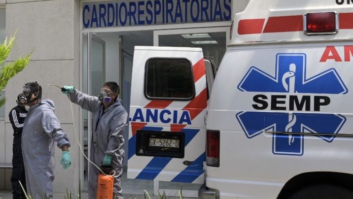 OMS confirma primera muerte humana por gripe aviar H5N2 en México