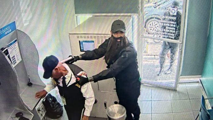 Dos de los involucrados en el robo al Banco Popular caen abatidos en intercambio de disparo
