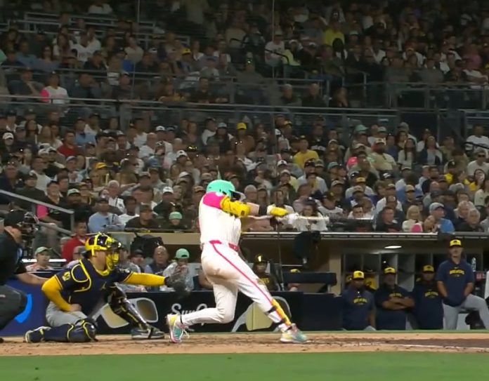Tatis Jr. se lesiona; San Diego derrota a Milwaukee