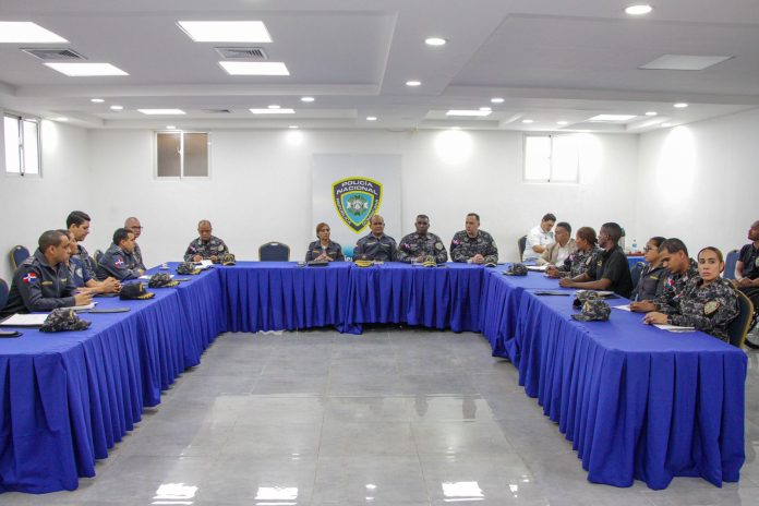 DIPLAN presenta avances del “Proyecto de Seguridad y Convivencia Humana del Barrio Capotillo”