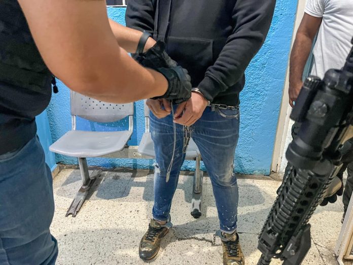 Extraditan desde España hombre era buscado por cometer homicidio voluntario en el País
