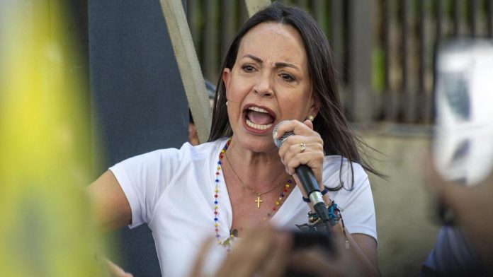 Intentan asesinar a María Machado, principal opositora de Maduro