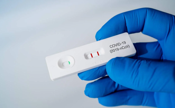 Se espera que las tasas de COVID prolongado disminuyan, según un estudio