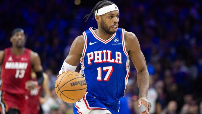 Golden State adquiere a Buddy Hield en acuerdo de cambio y firma