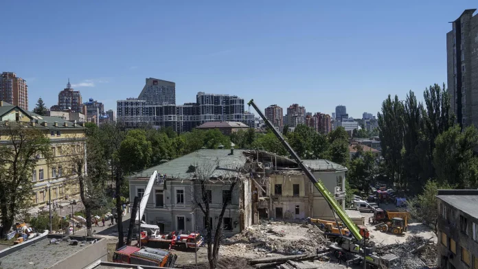 Reabre parcialmente el hospital infantil de Kiev