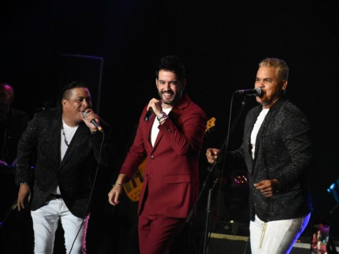 El merengue se apoderó del Teatro La Fiesta del Hotel Jaragua en una noche inolvidable