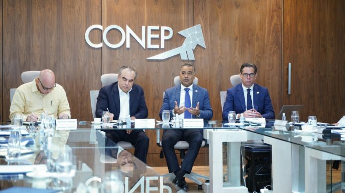Gobierno presenta plan Meta RD 2036 a la junta directiva del Conep